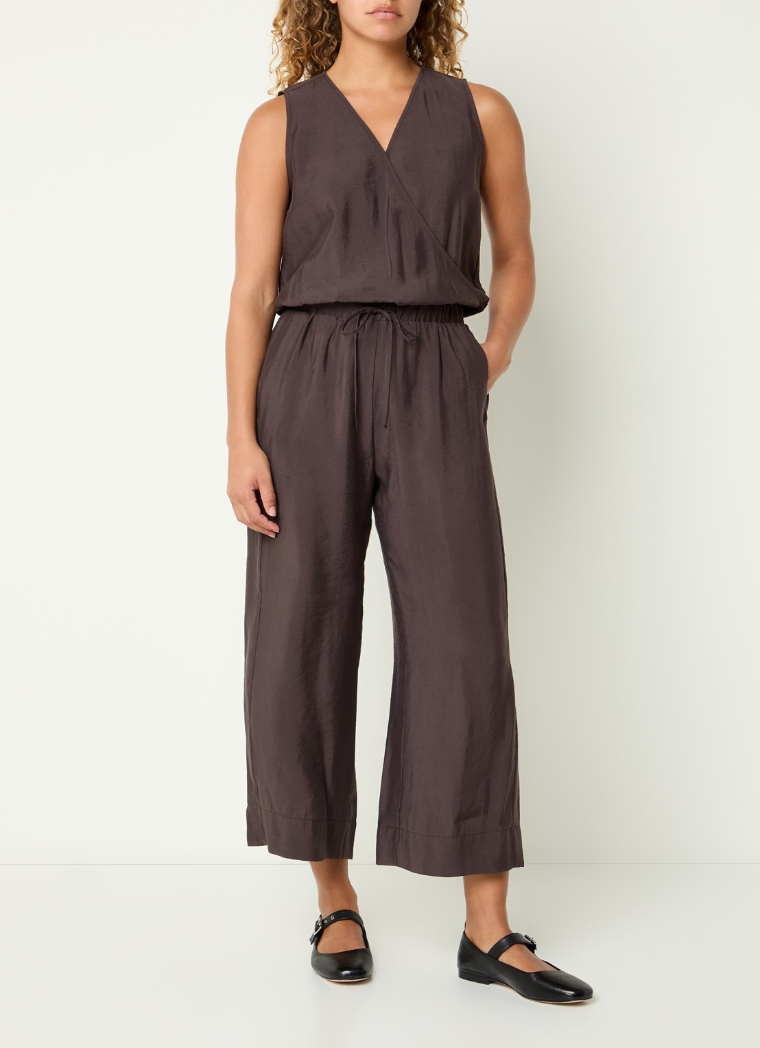 OPUS Mellao wide fit jumpsuit met steekzakken - detail 2 donkerbruin