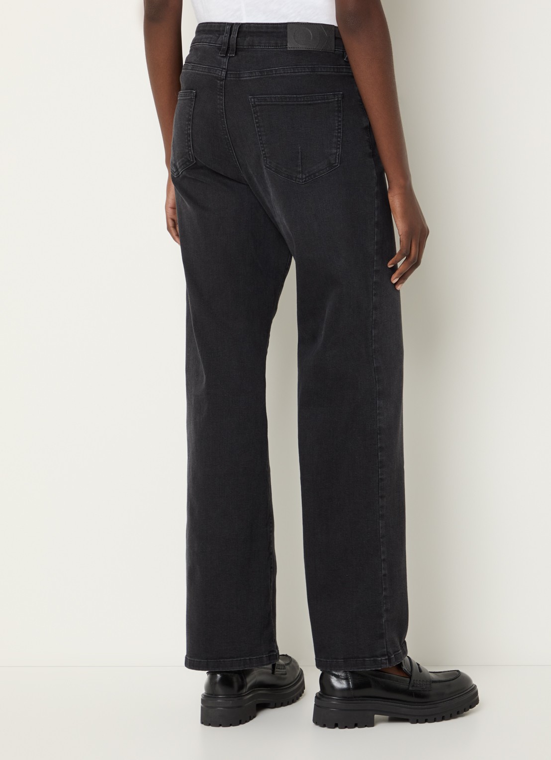 OPUS Melly high waist loose fit jeans met donkere wassing - achterkant zwart