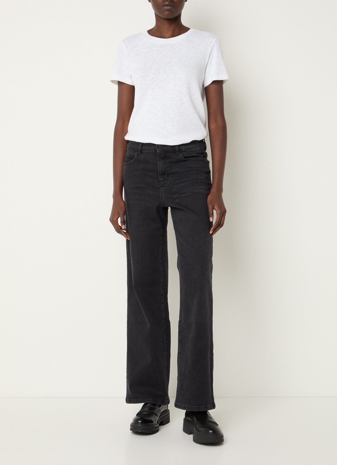 OPUS Melly high waist loose fit jeans met donkere wassing - voorkant 3 zwart
