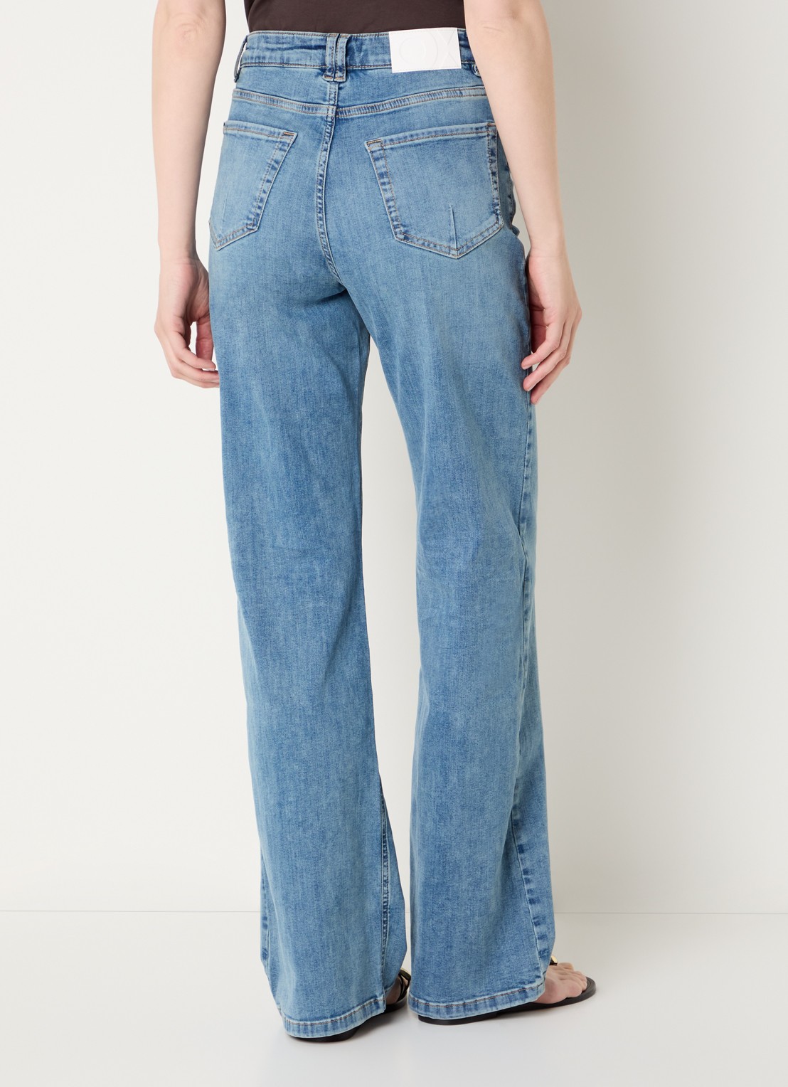 OPUS Melly Modern mid waist straight leg jeans met medium wassing - achterkant 5 indigo