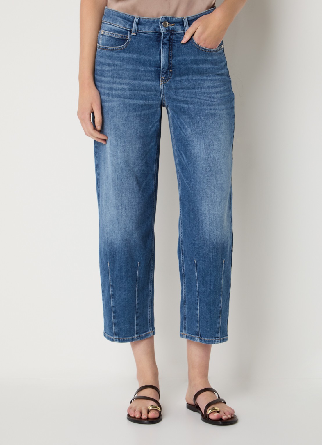 OPUS Melly Twisted low waist cropped tapered jeans met medium wassing - detail 3 indigo
