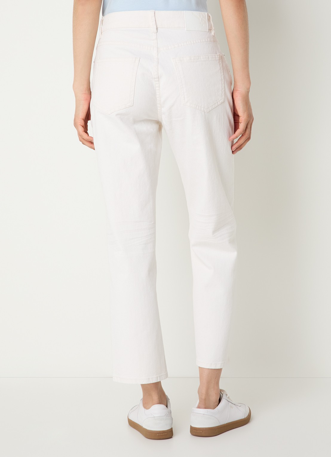 OPUS Minah Honest mid waist straight leg cropped jeans met steekzakken - achterkant 5 beige