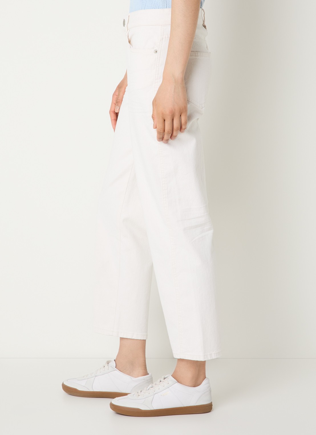 OPUS Minah Honest mid waist straight leg cropped jeans met steekzakken - detail 4 beige
