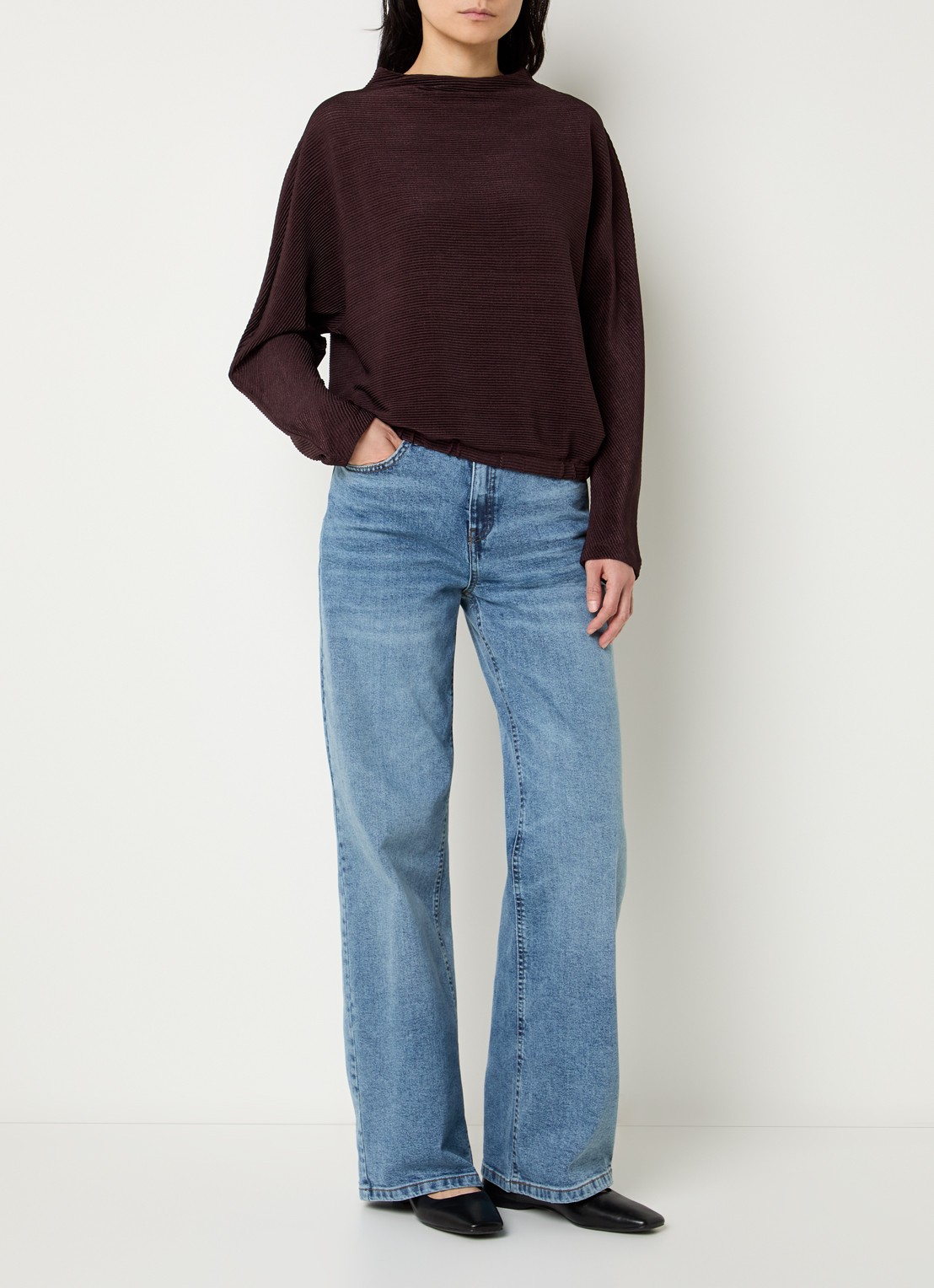 OPUS Saglanz top met ribstructuur - voorkant 4 aubergine