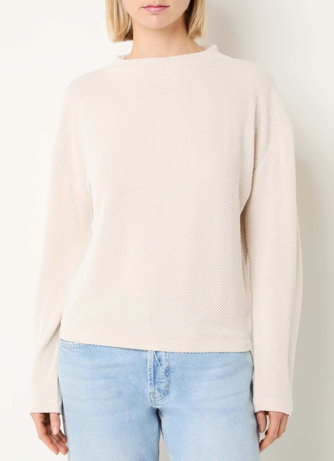 OPUS Serata top met opstaande kraag en print - detail 3 beige