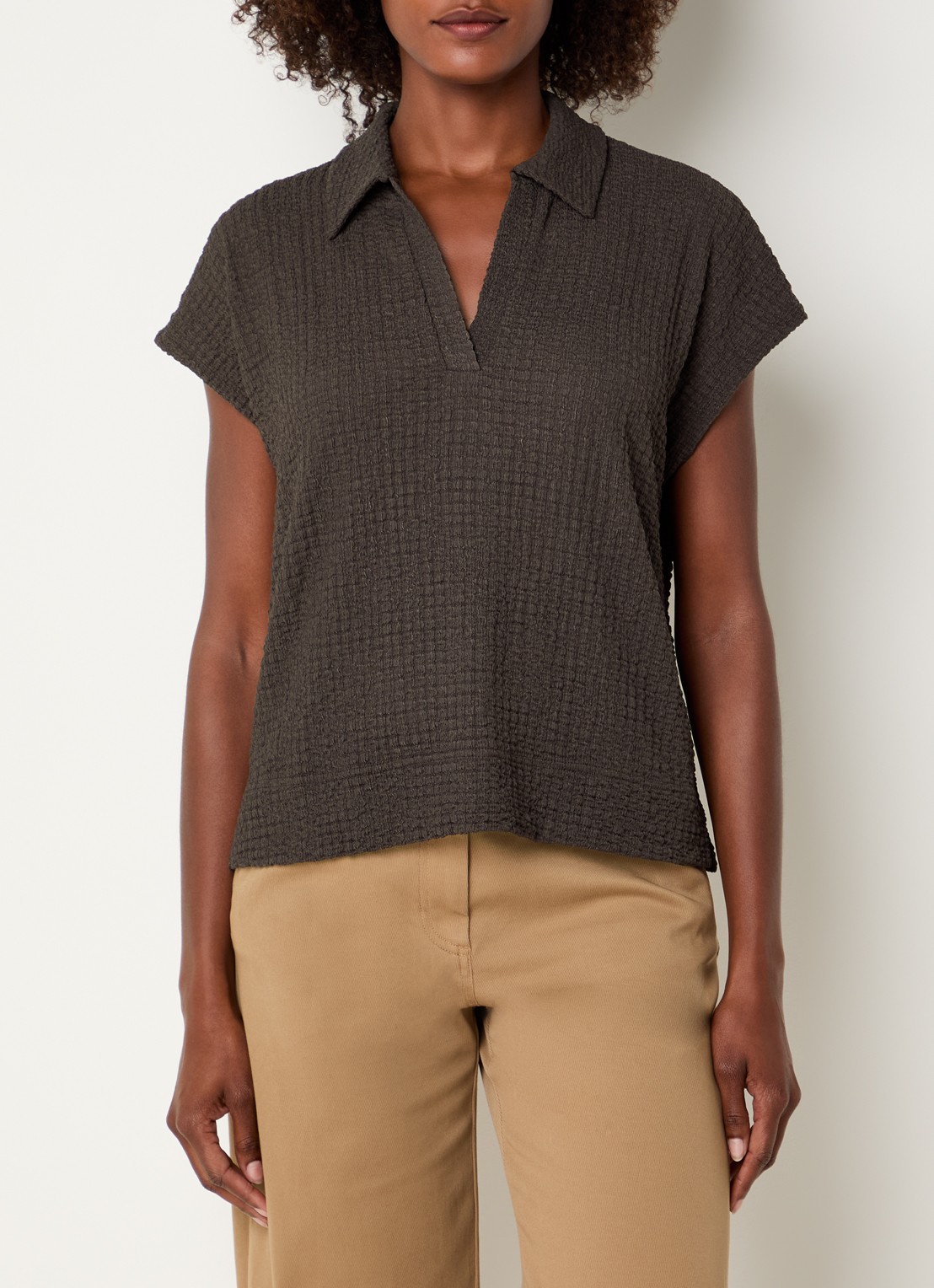 OPUS Sipin T-shirt met structuur - detail 4 donkerbruin