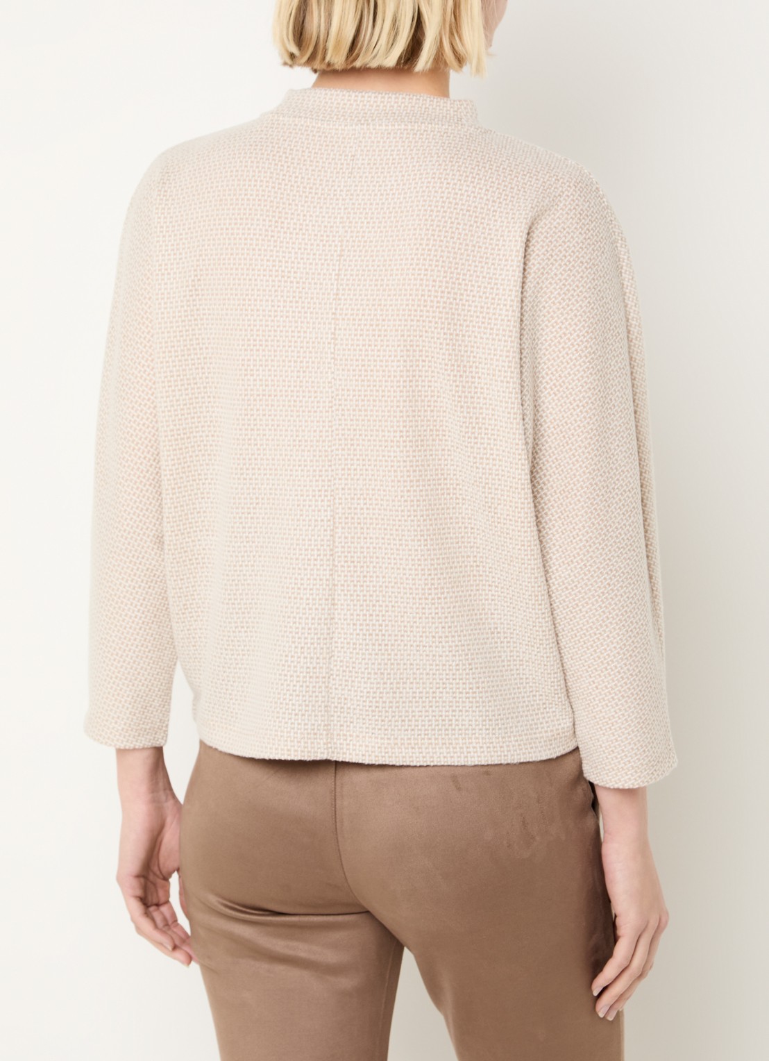 OPUS Top met opstaande kraag en print - achterkant zand