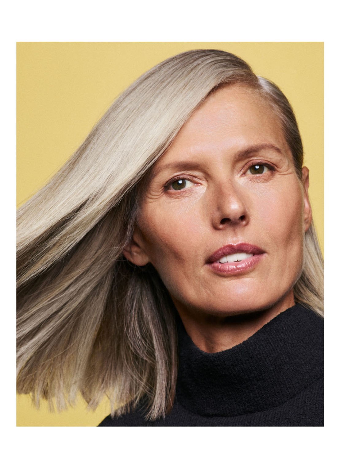 Oribe Hair Alchemy Shampoo  - detail 3 transparant