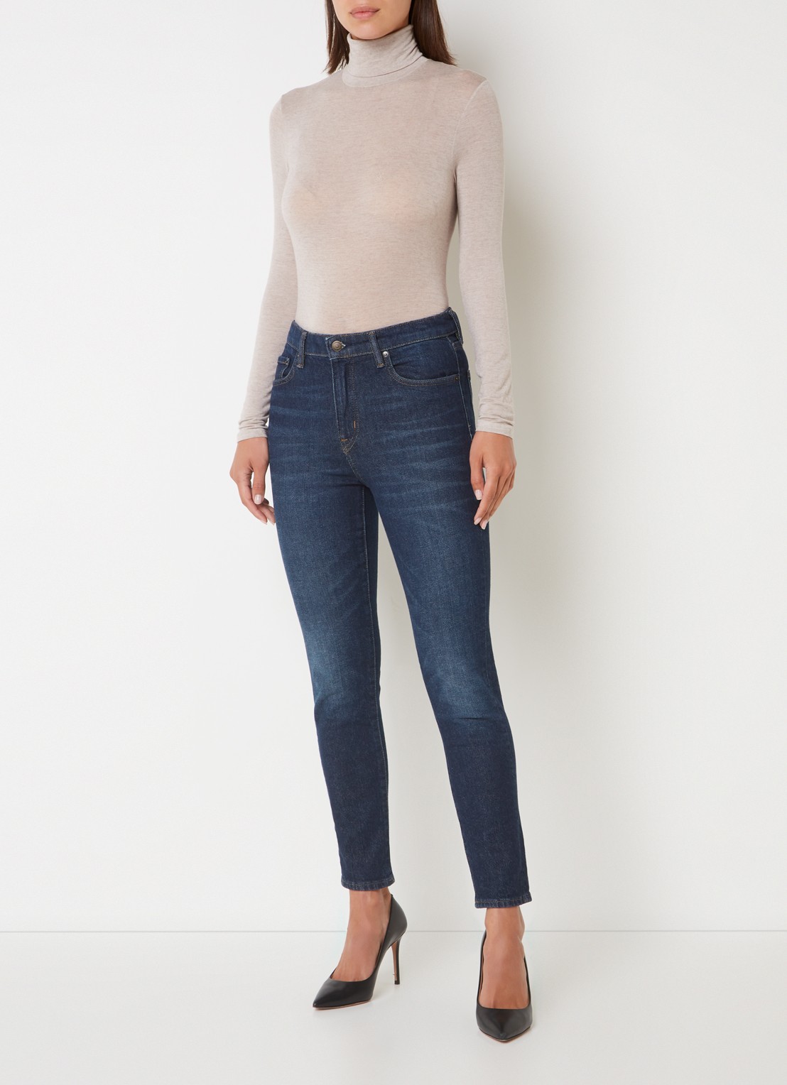 Oroblu Perfect Line longsleeve in kasjmierblend - voorkant 4 donkerbeige