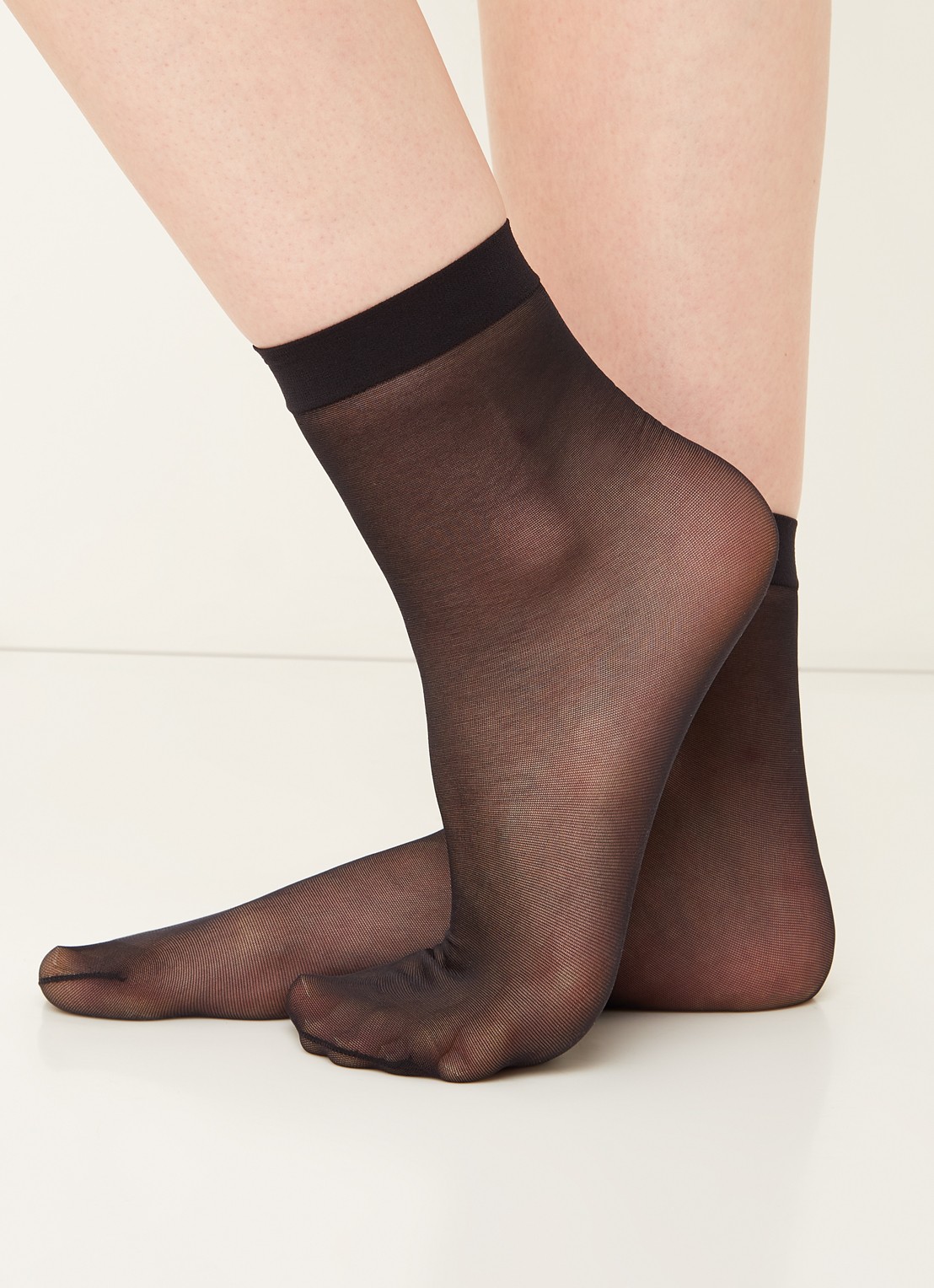 Oroblu Petit pantysokken in 20 denier - voorkant 3 zwart