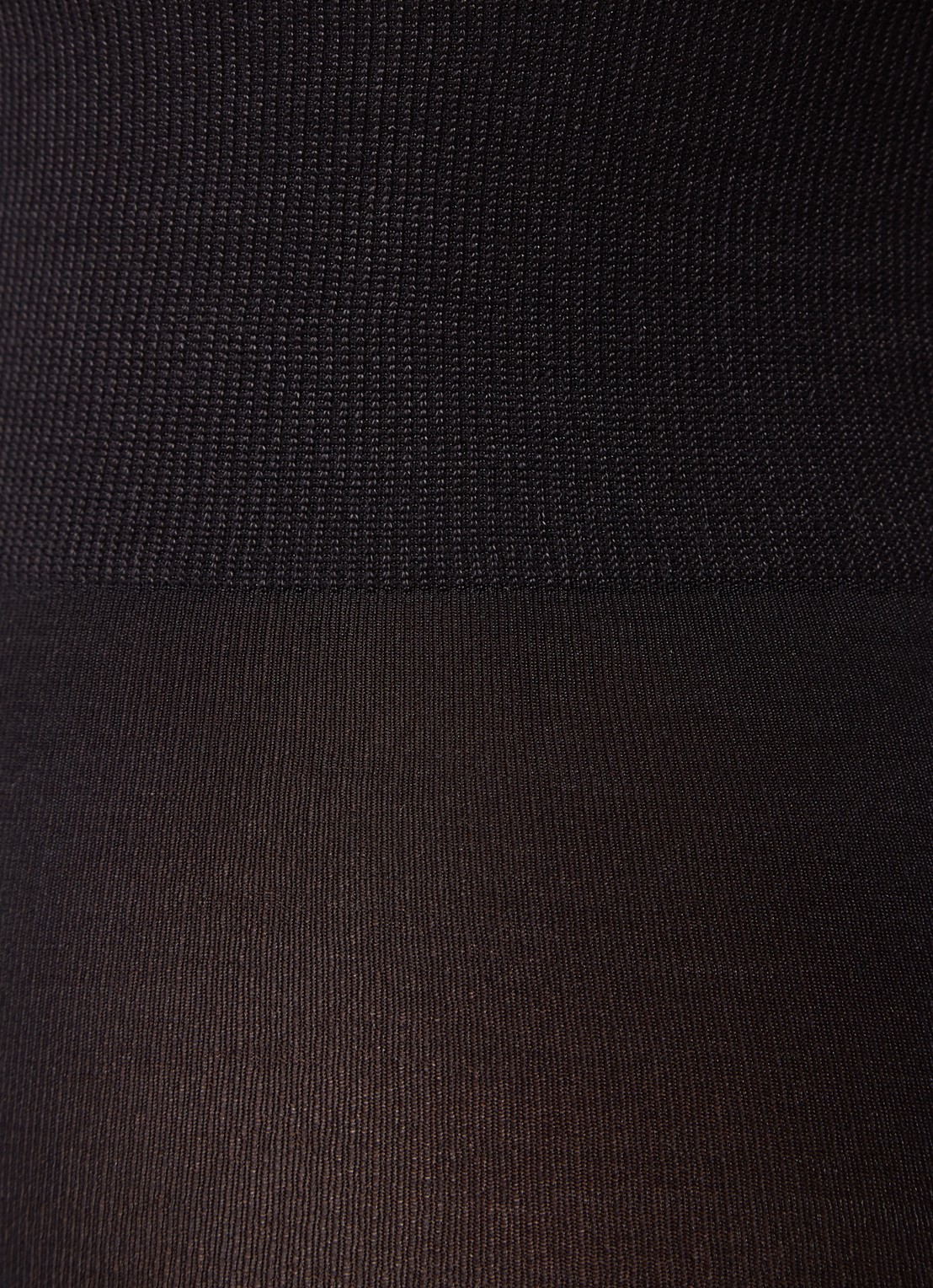 Oroblu Satin panty in 60 denier - detail zwart