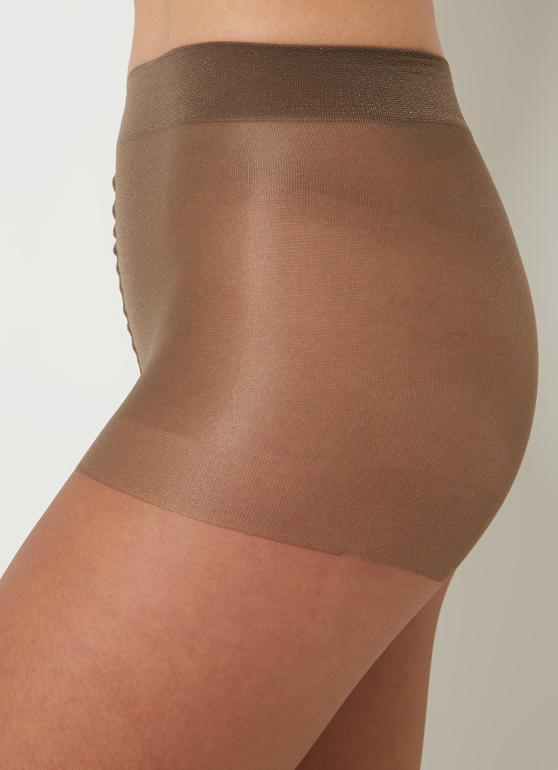 Oroblu Vanité panty in 15 denier - detail 2 bruin