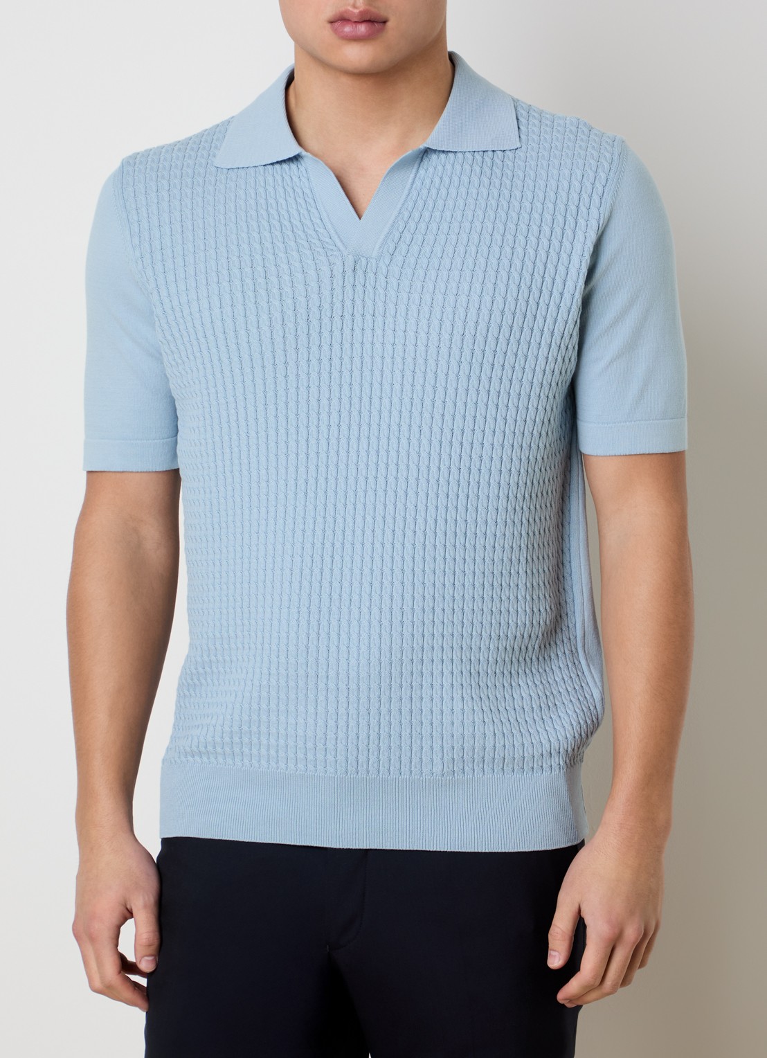 Oscar Jacobson Alf fijngebreide polo met structuur - detail 2 blauwgrijs