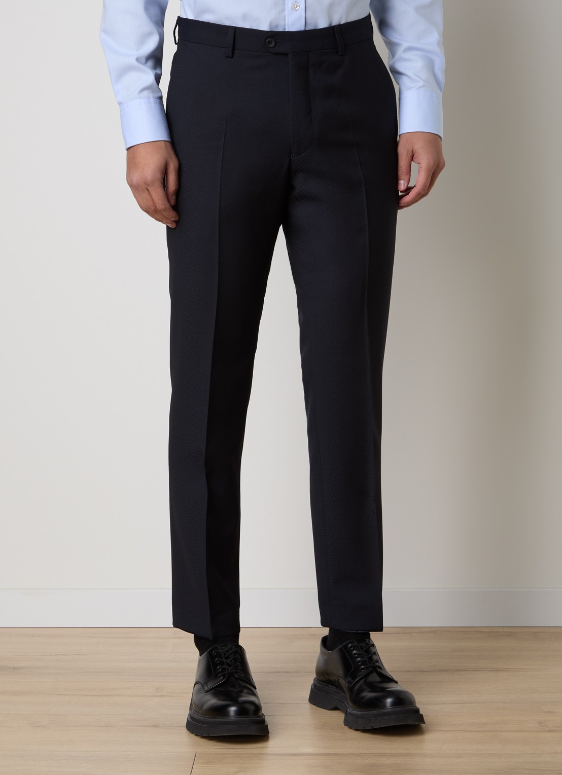 Oscar Jacobson Dandy slim fit pantalon van wol met steekzakken - detail 3 donkerblauw