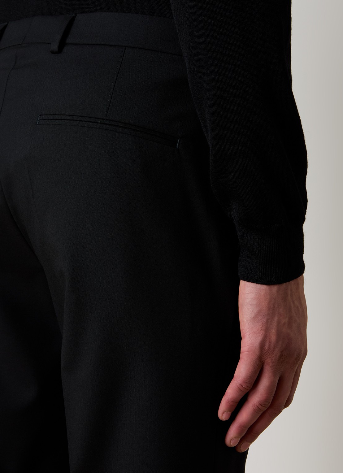 Oscar Jacobson Denz slim fit pantalon van wol met steekzakken - detail 6 zwart