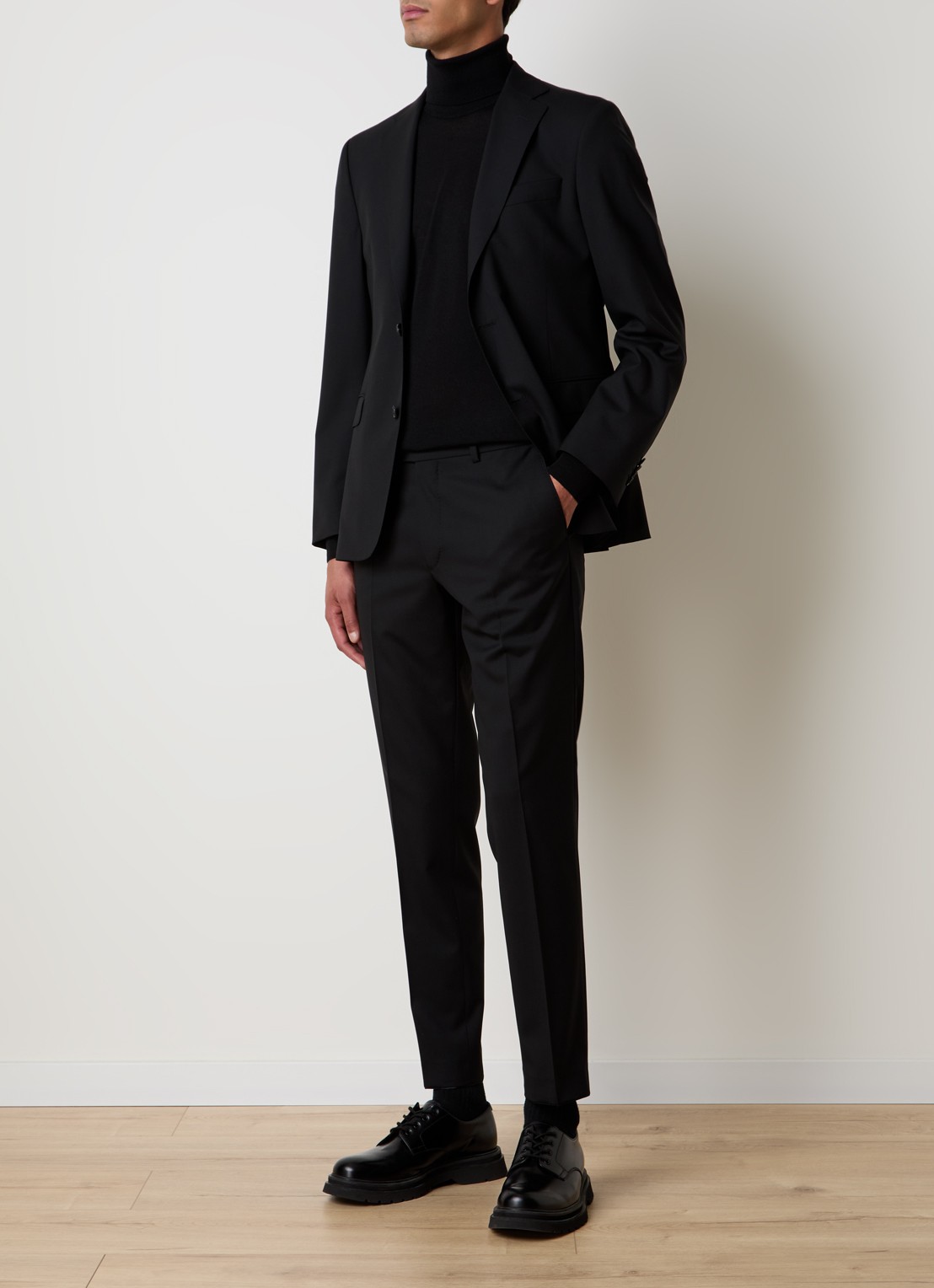 Oscar Jacobson Denz slim fit pantalon van wol met steekzakken - voorkant 2 zwart