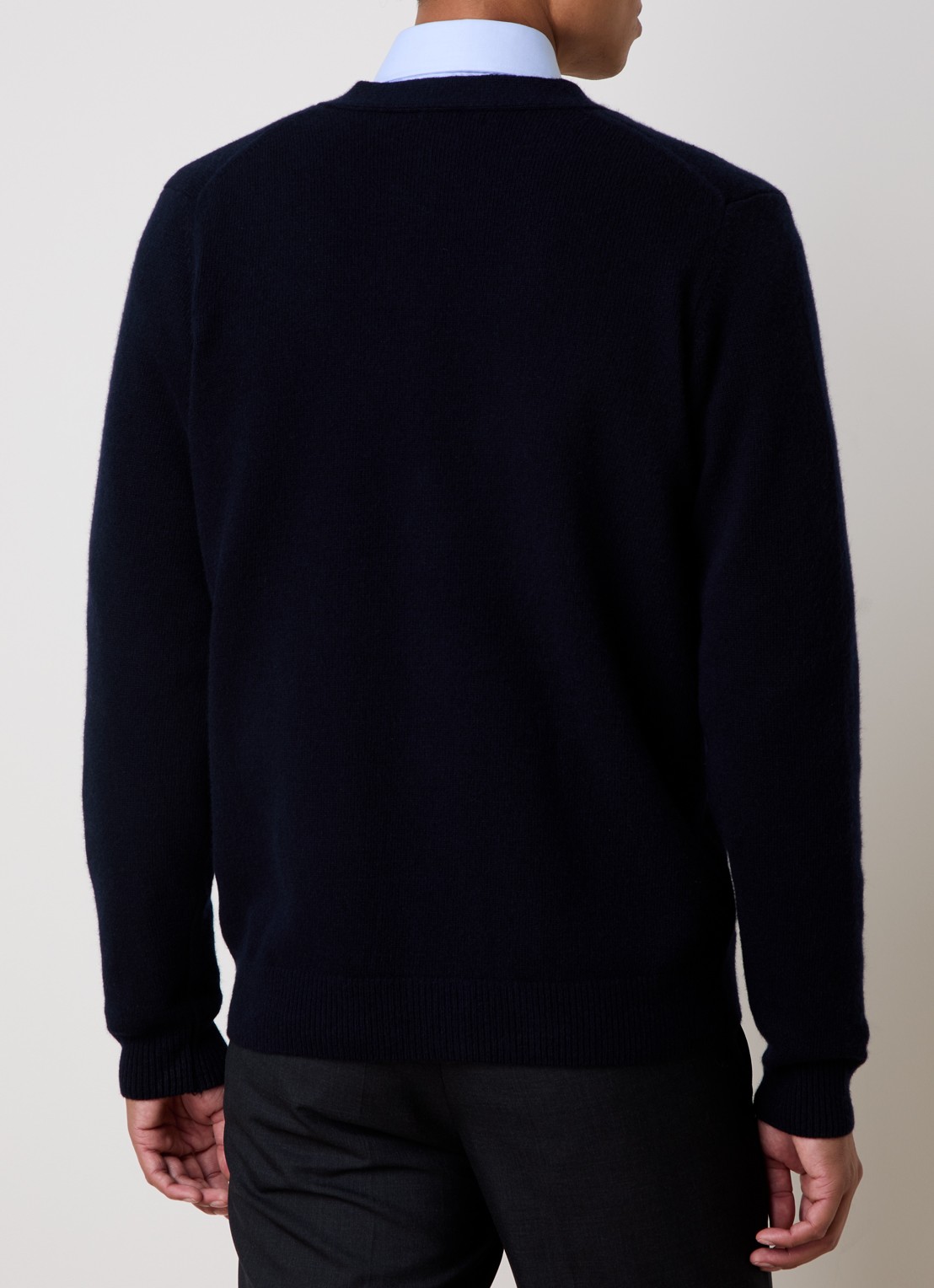 Oscar Jacobson Eduardo fijngebreid vest in wolblend met V-hals - achterkant donkerblauw