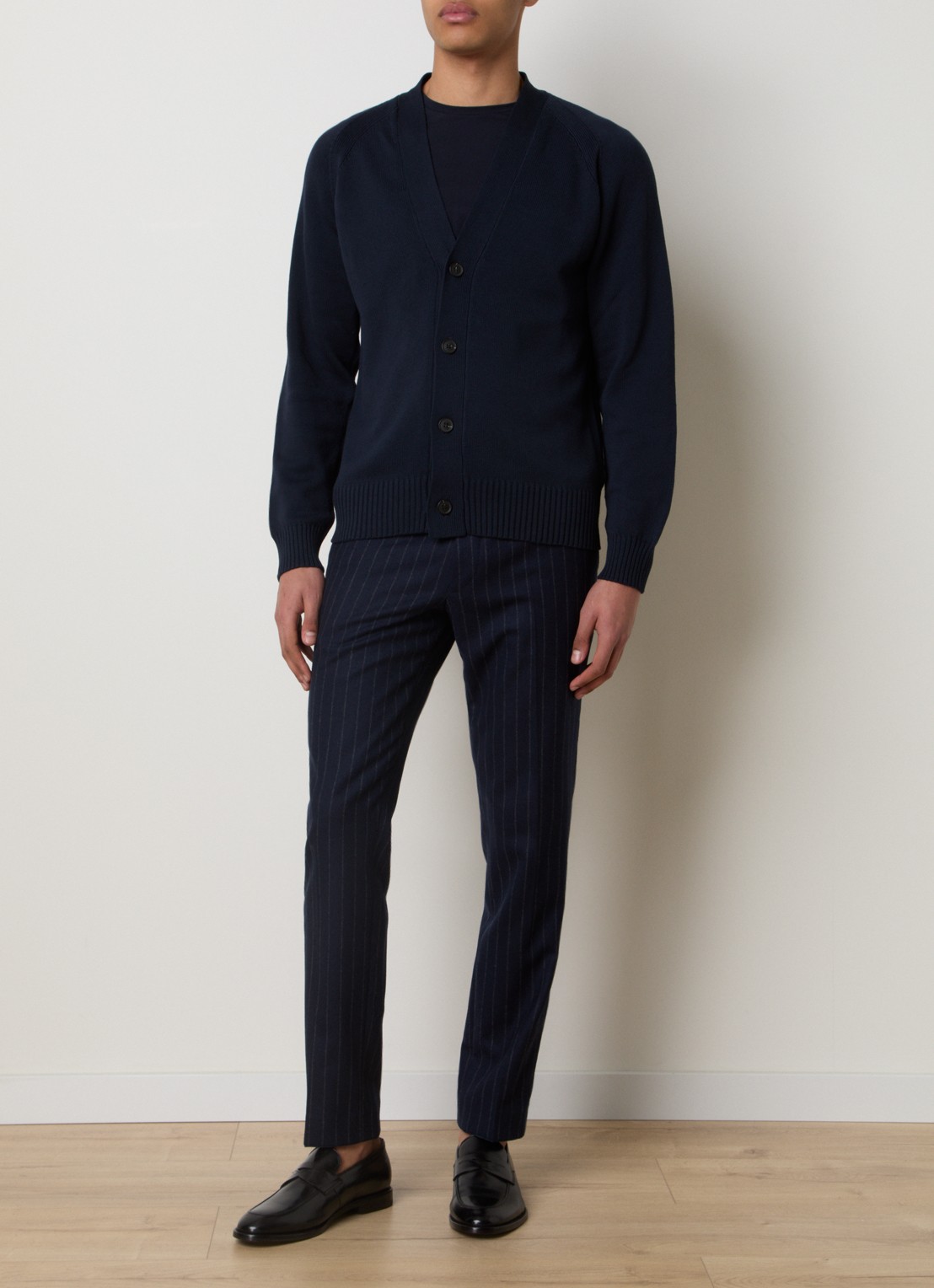 Oscar Jacobson Hover fijngebreid vest met stretch - voorkant 2 donkerblauw