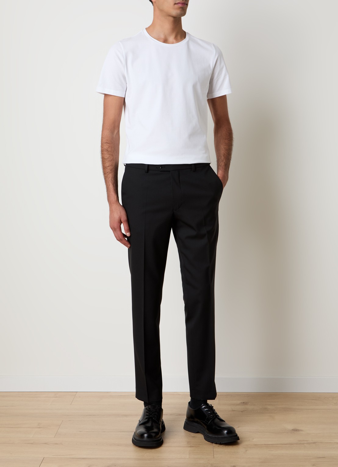 Oscar Jacobson Kyran T-shirt met stretch - voorkant 2 wit