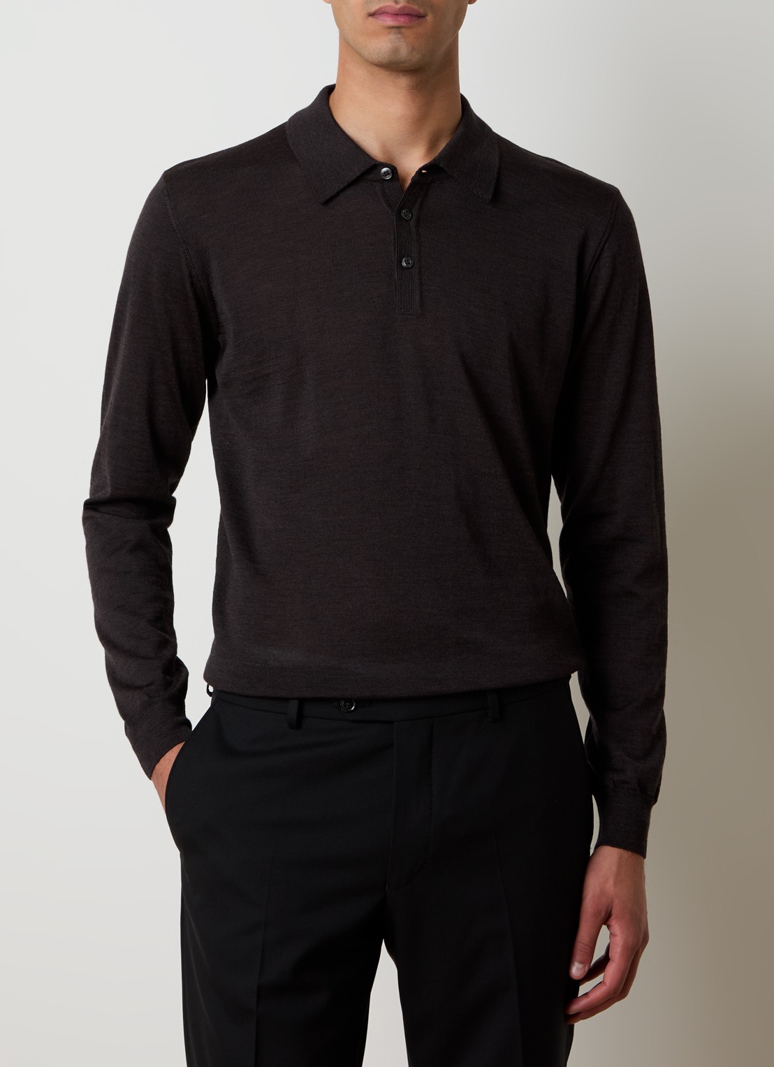 Oscar Jacobson Melvin fijngebreide regular fit polo van wol - detail 2 donkerbruin