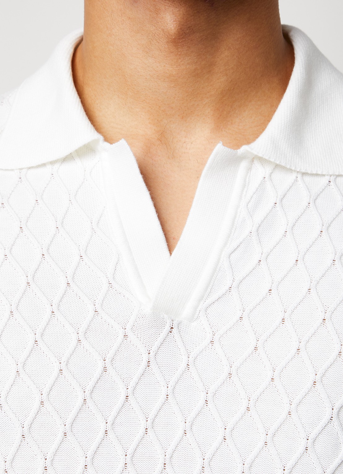 Oscar Jacobson Mirza fijngebreide regular fit polo met structuur - detail 3 gebroken wit