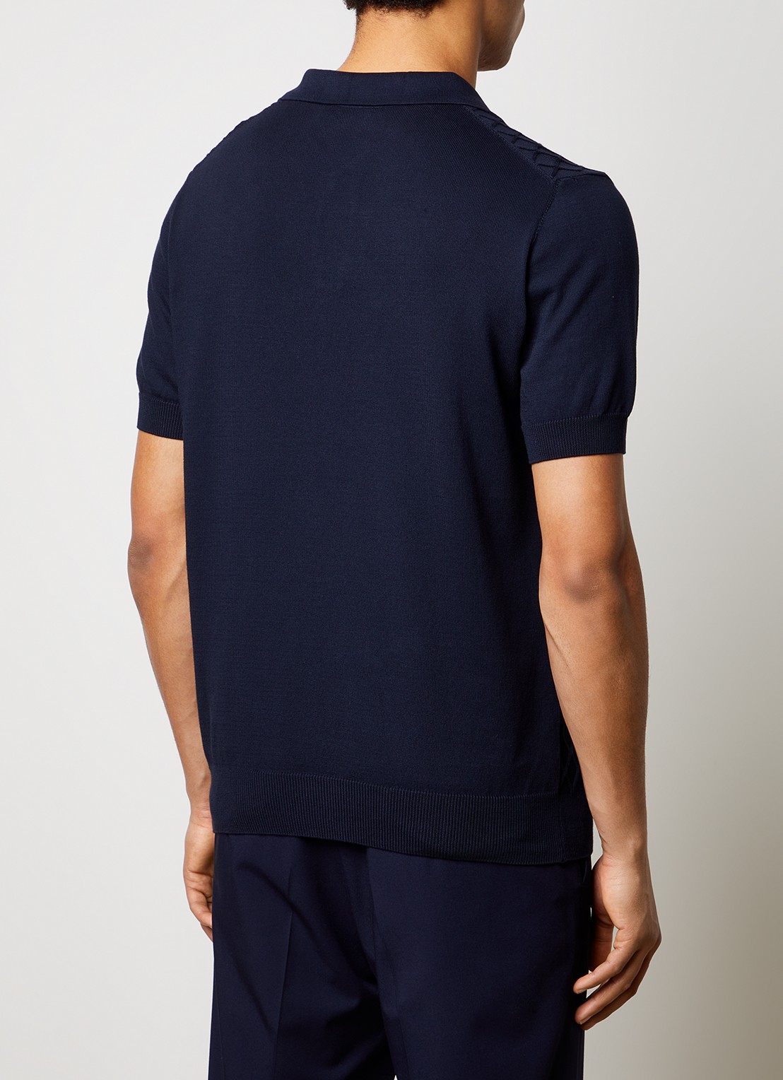 Oscar Jacobson Mirza fijngebreide regular fit polo met structuur - achterkant donkerblauw