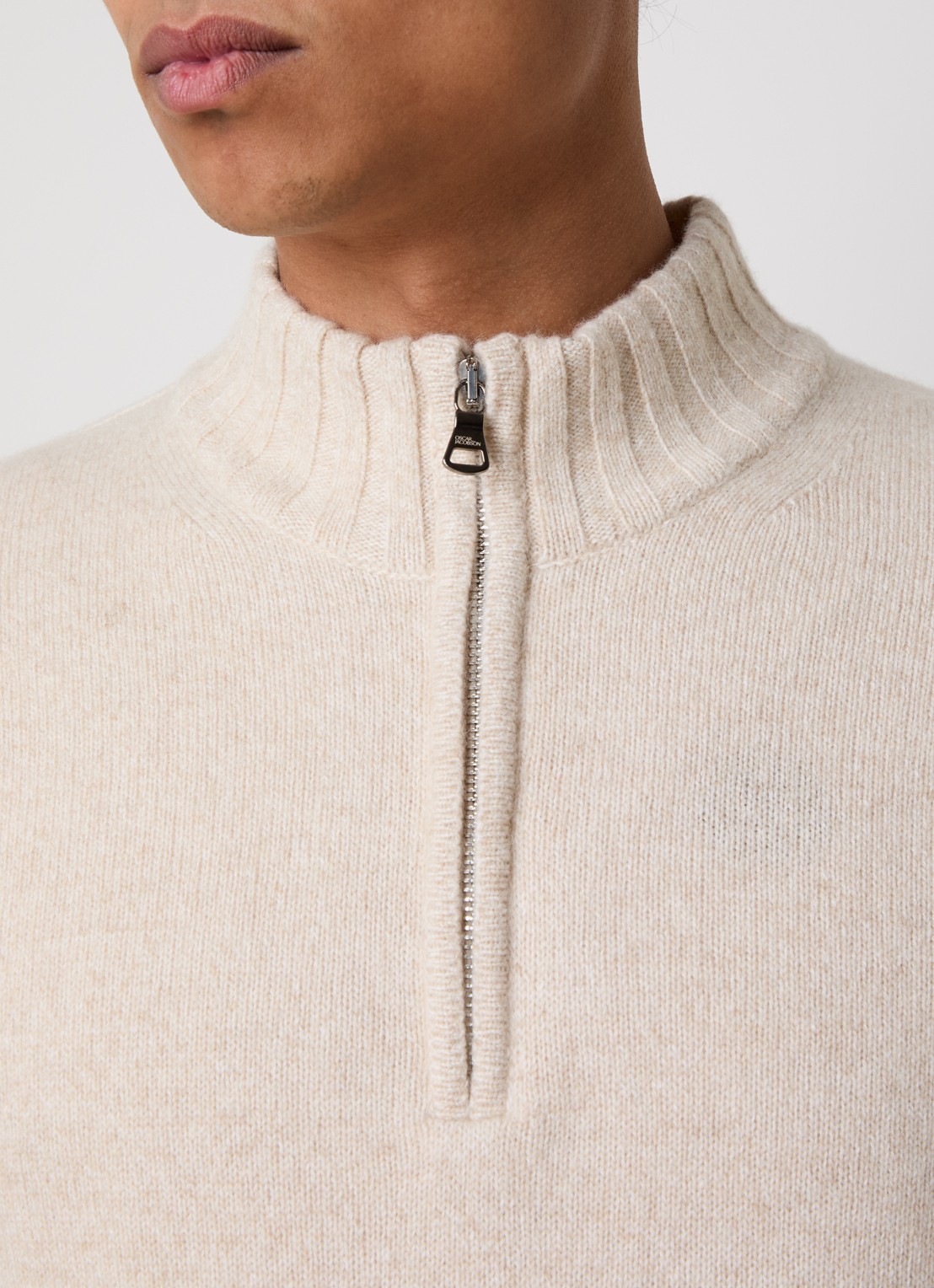 Oscar Jacobson Paul fijngebreide trui in kasjmierblend met halve rits - detail 2 beige