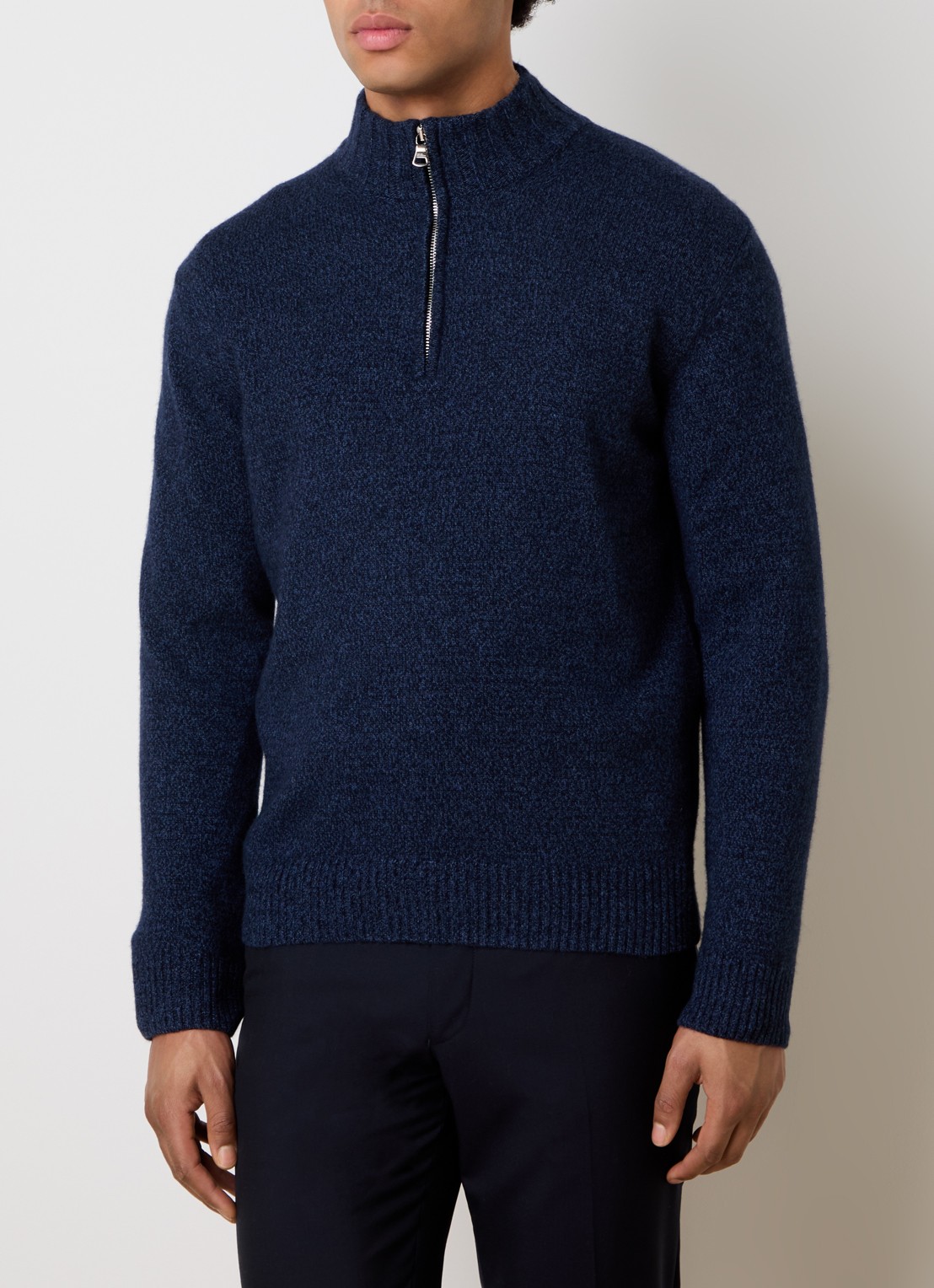 Oscar Jacobson Paul fijngebreide trui in kasjmierblend met halve rits - detail donkerblauw