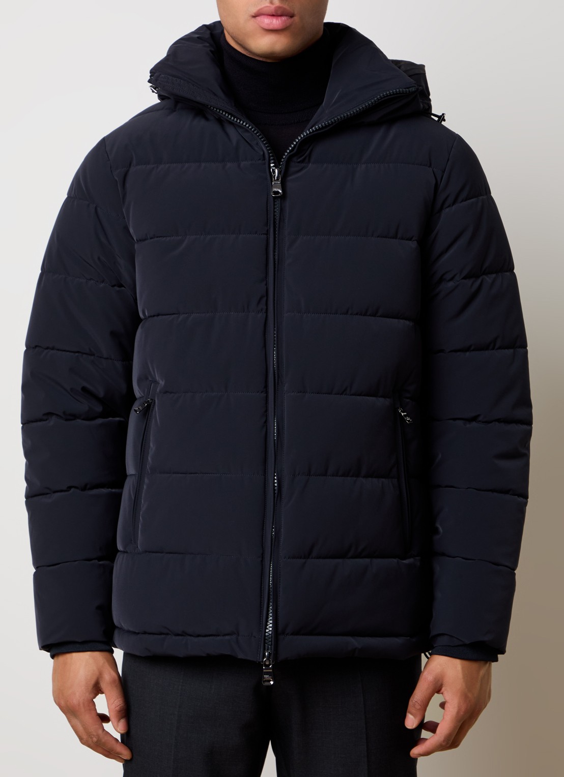 Oscar Jacobson Puffer jack met afneembare capuchon - detail donkerblauw