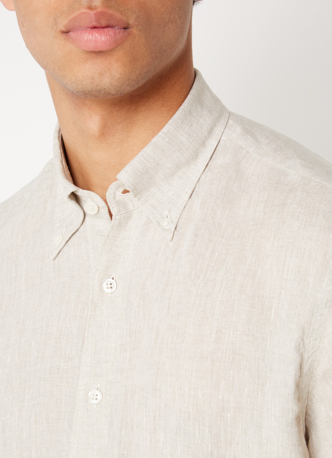 Oscar Jacobson Regular fit overhemd van linnen met button down-kraag - detail 5 beige