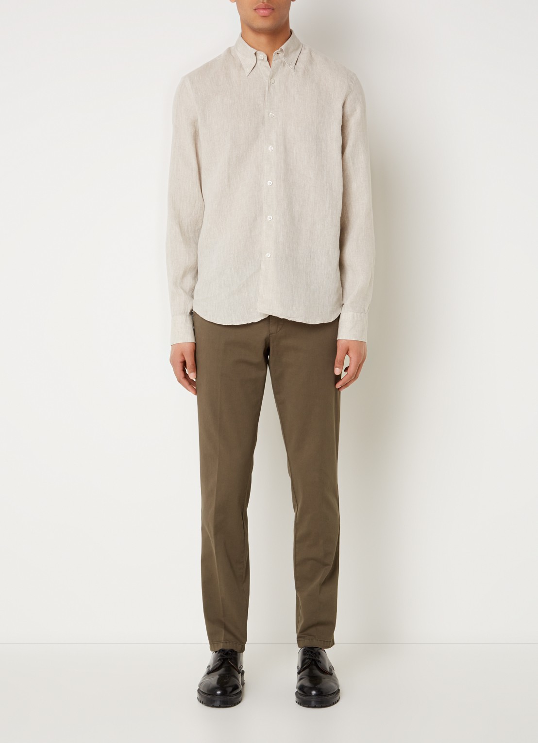 Oscar Jacobson Regular fit overhemd van linnen met button down-kraag - voorkant 2 beige