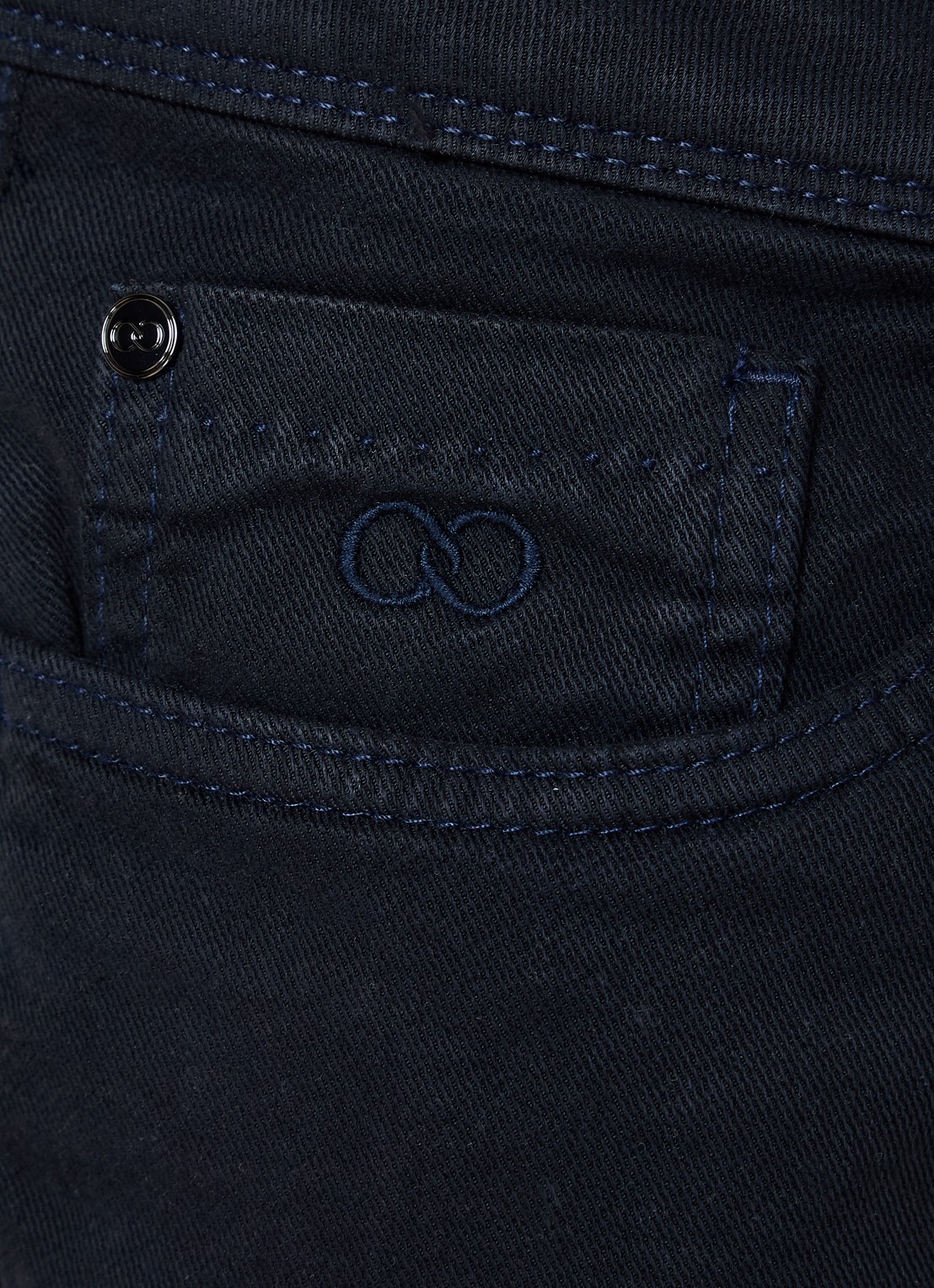 Oscar Jacobson Straight leg jeans met gekleurde wassing - detail 4 donkerblauw