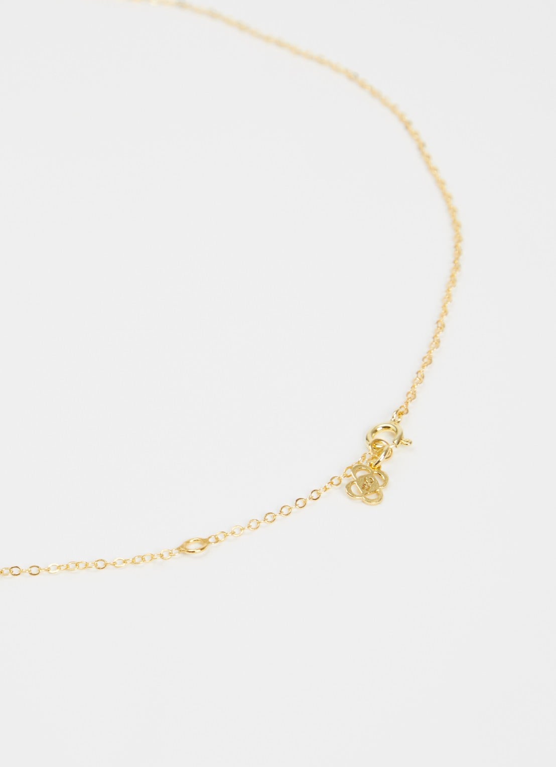 Ottoman Hands Sunrise Aqua Chalcedony ketting verguld - detail 3 lichtroze
