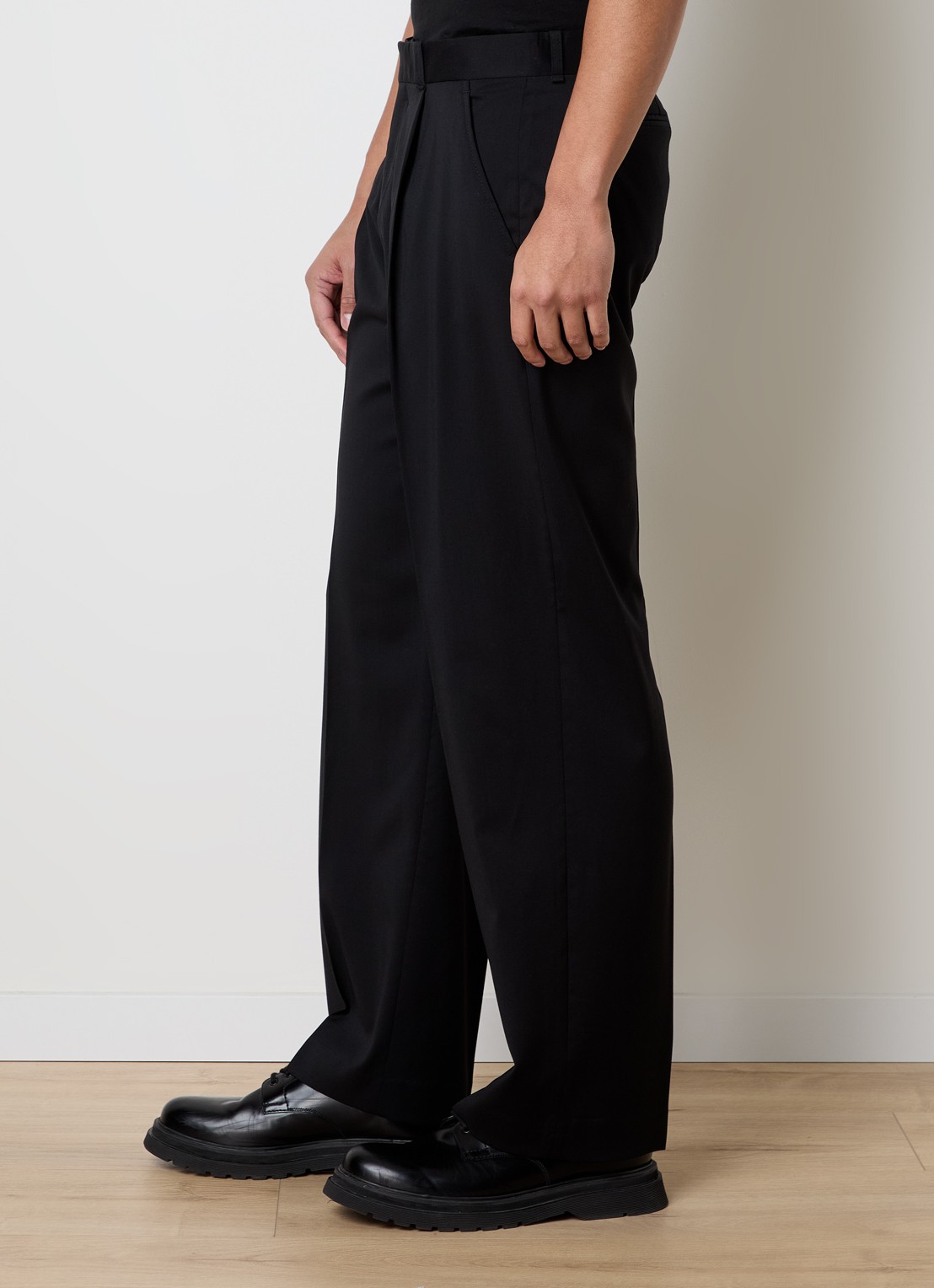 Our Legacy Straight leg pantalon van wol met persplooi - detail 4 zwart