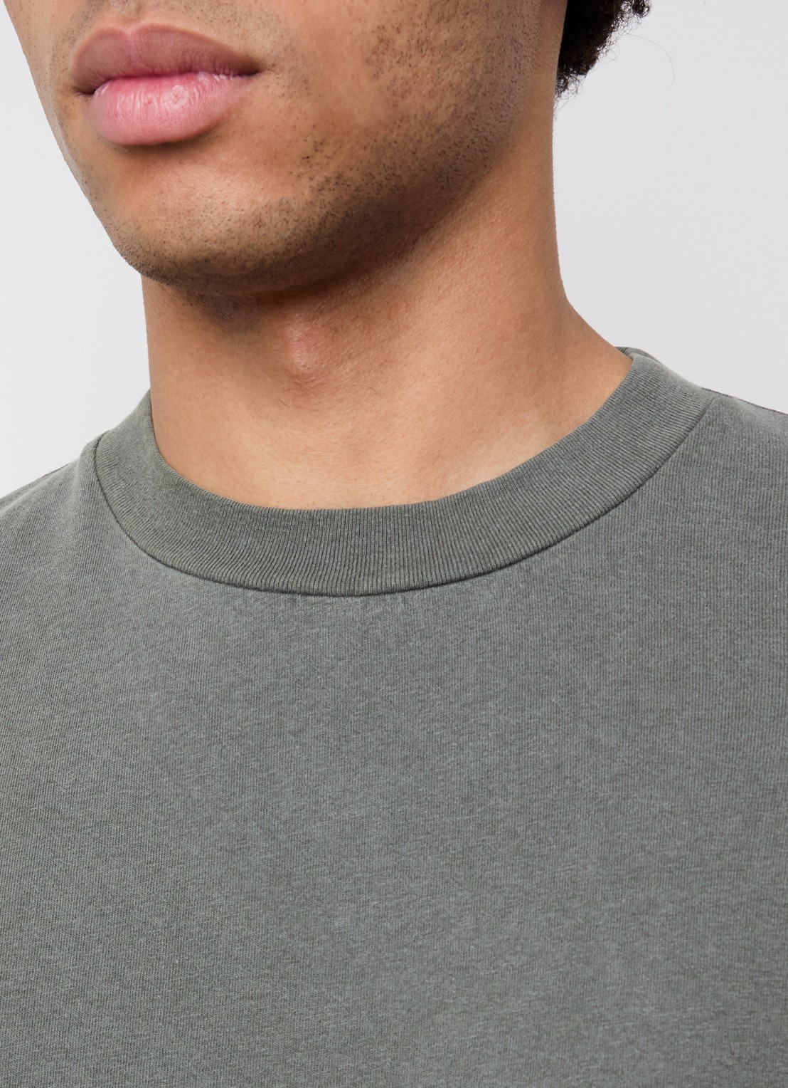 Our Legacy T-shirt met ronde hals - detail 5 olijfgroen