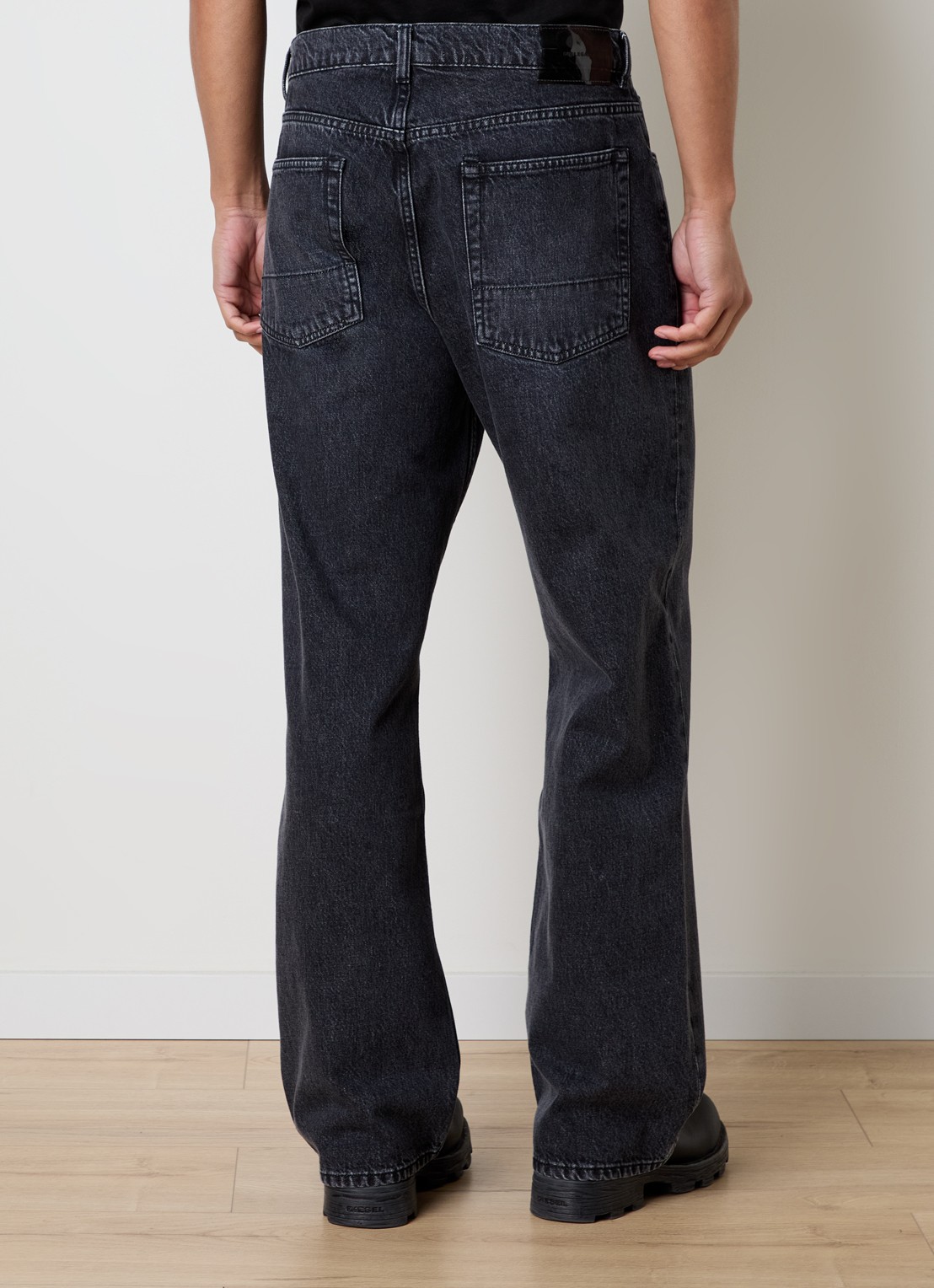 Our Legacy Third Cut straight leg jeans met gekleurde wassing - achterkant indigo