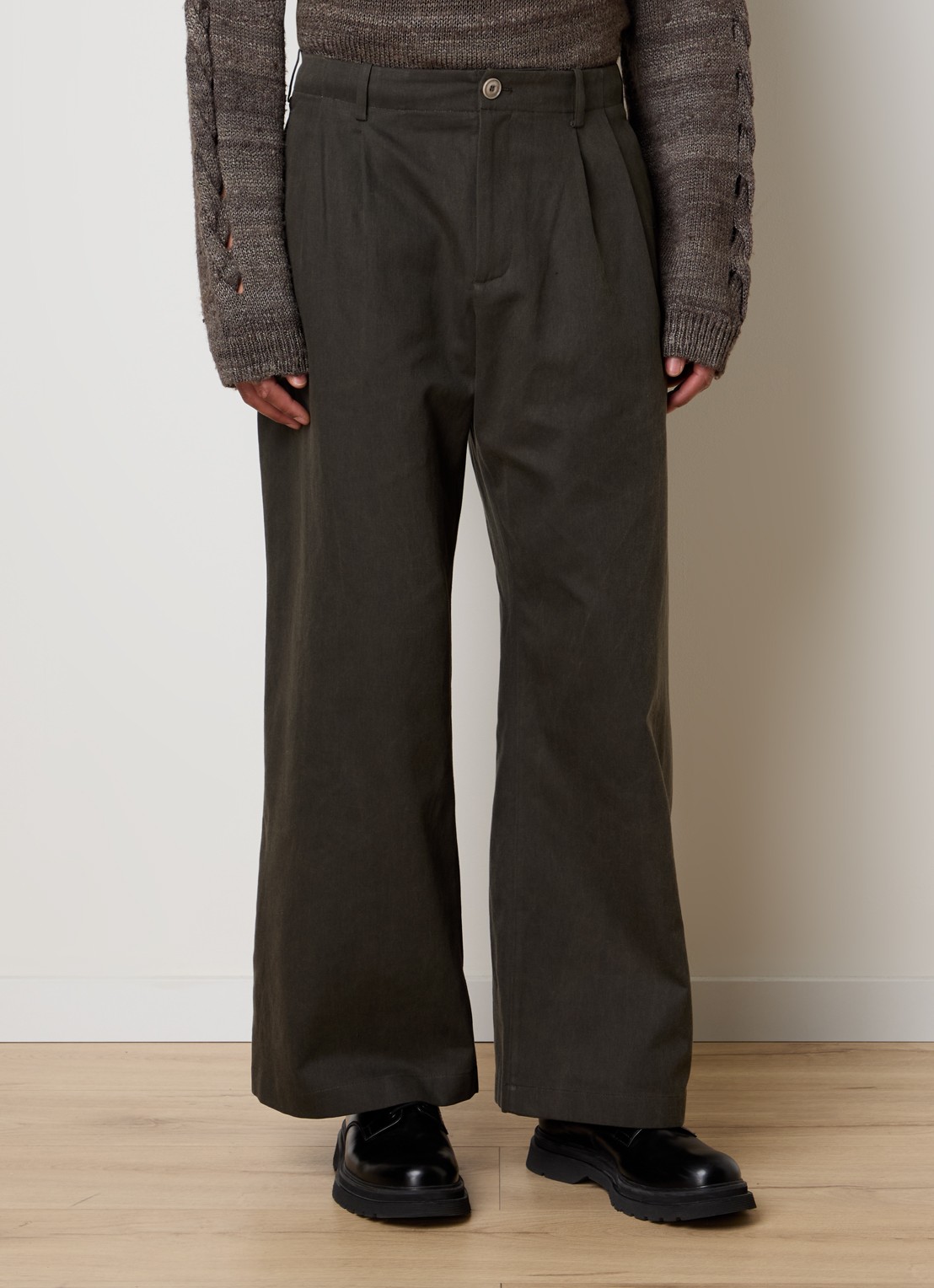 Our Legacy Wide fit chino met steekzakken - detail 4 donkergrijs