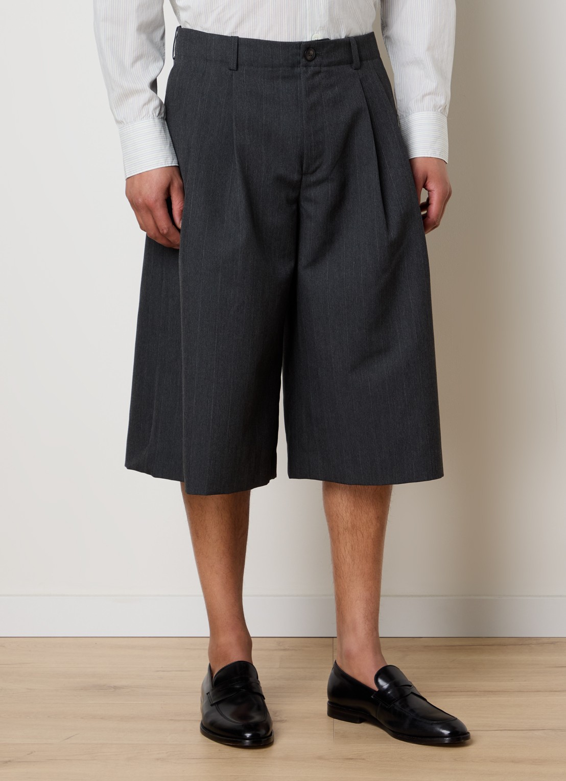 Our Legacy Wide fit korte broek met steekzakken - detail 4 antraciet