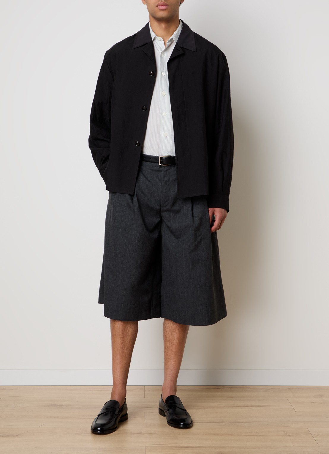 Our Legacy Wide fit korte broek met steekzakken - voorkant 3 antraciet