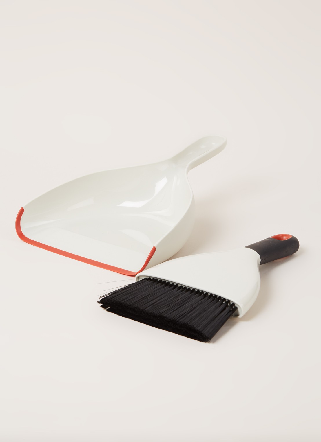 Oxo Good Grips stoffer en blik 32 cm - detail lichtgrijs