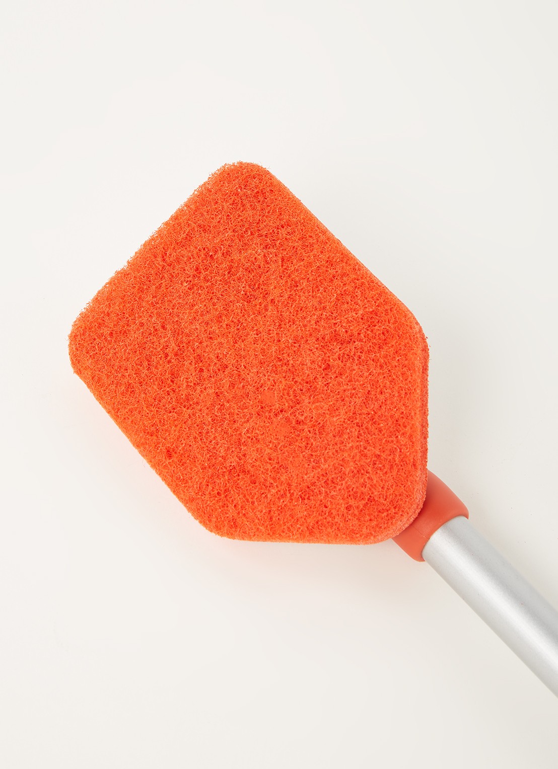 Oxo Good Grips uitschuifbare schrobborstel 107 cm - detail zilver