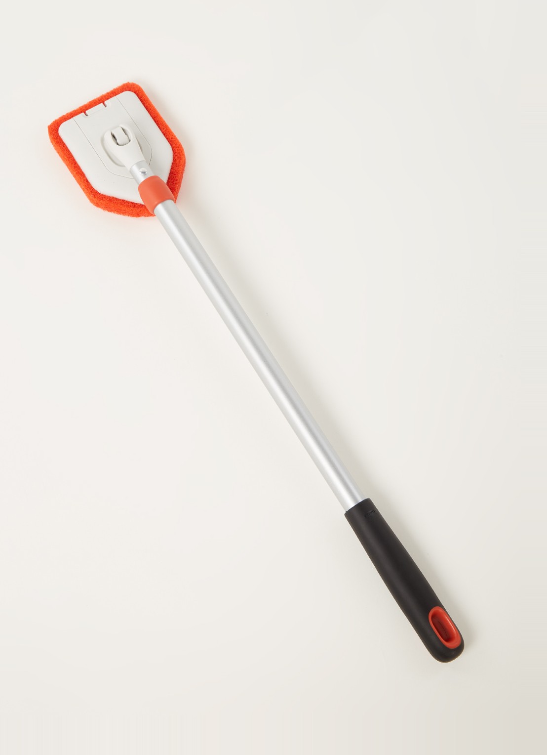 Oxo Good Grips uitschuifbare schrobborstel 107 cm - voorkant 3 zilver