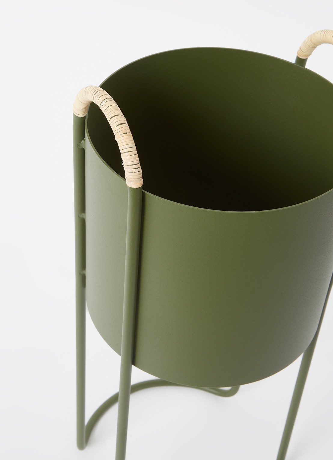 OYOY Living Design Maki plantenbak voor binnen 44 cm - voorkant 2 olijfgroen