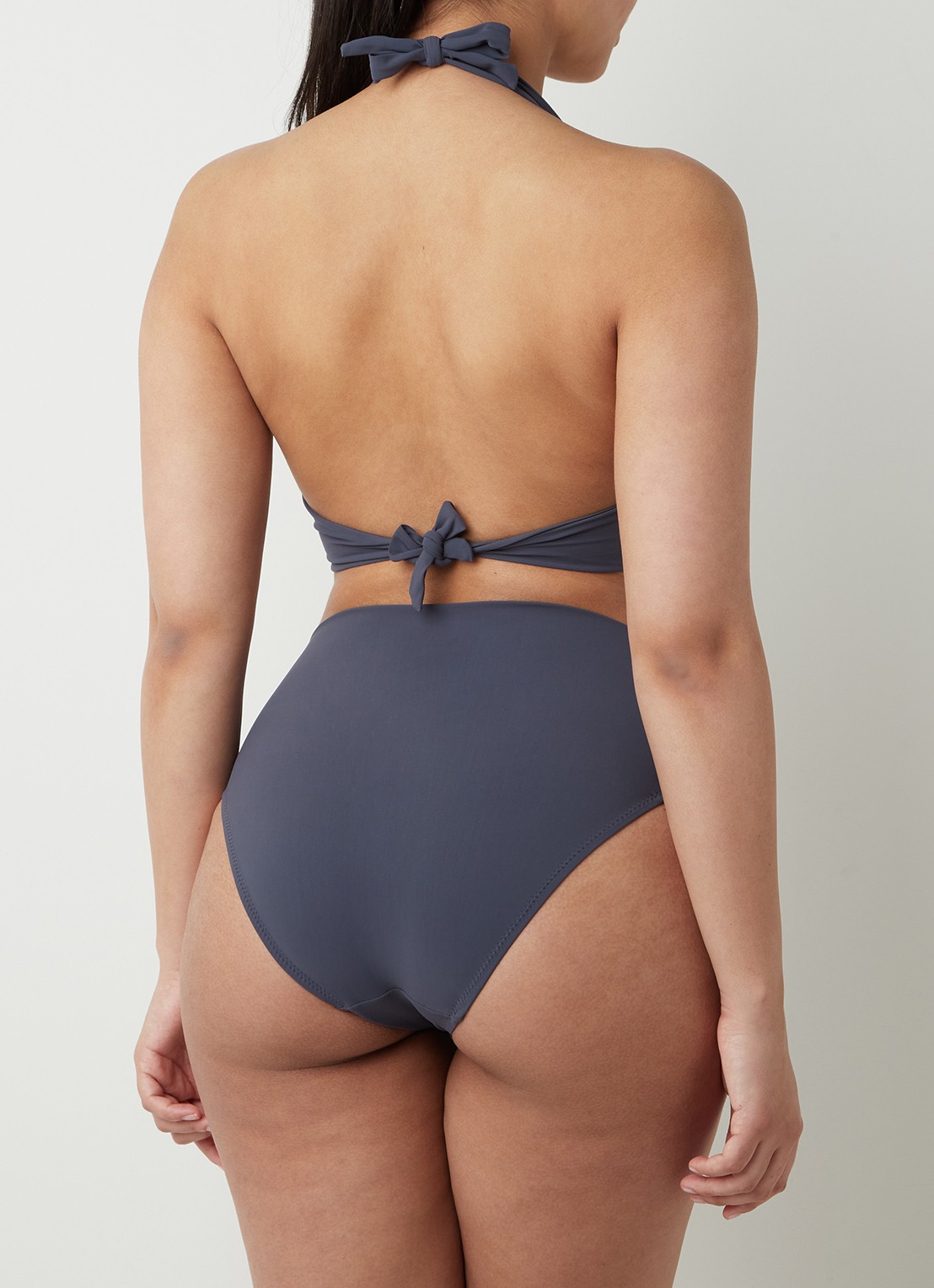 Pain de Sucre Fabia halter bikinitop met beugel - achterkant antraciet