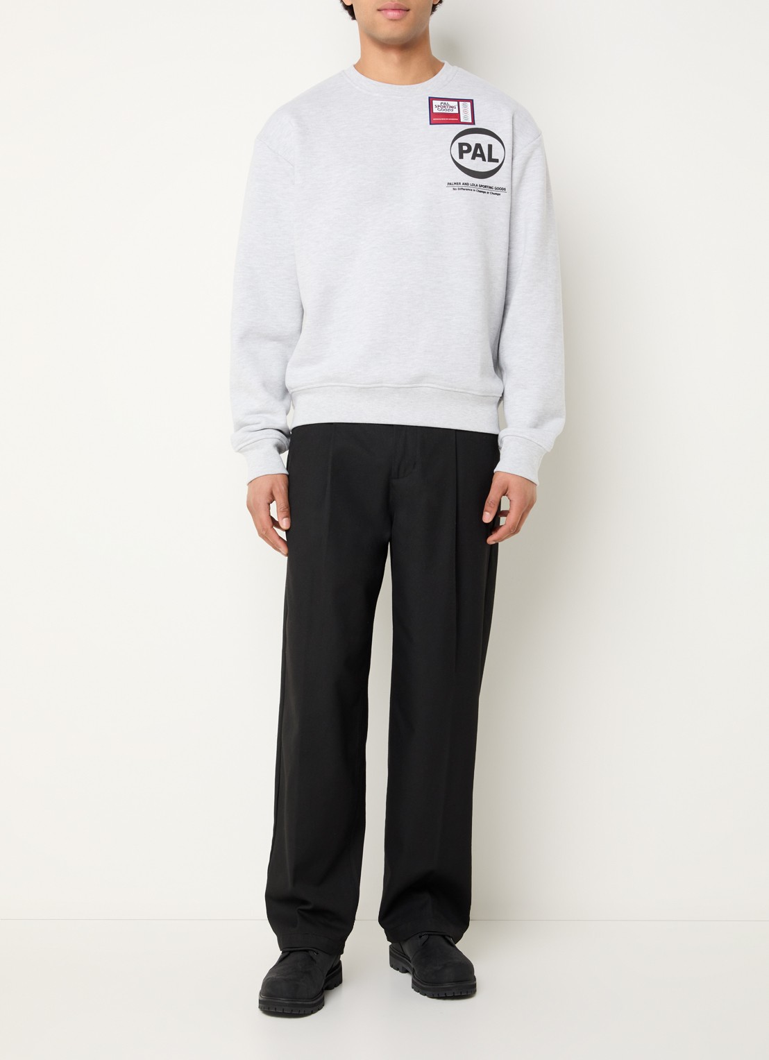PAL Sporting Goods Game sweater met logoprint - voorkant 2 lichtgrijs