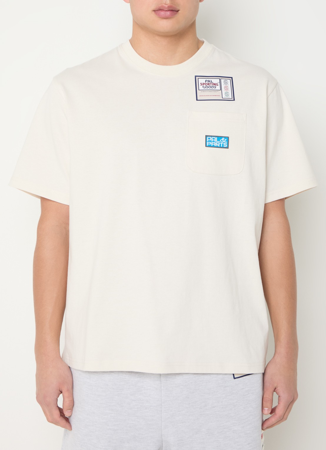 PAL Sporting Goods Garage Goods T-shirt met logo- en backprint - achterkant 2 creme
