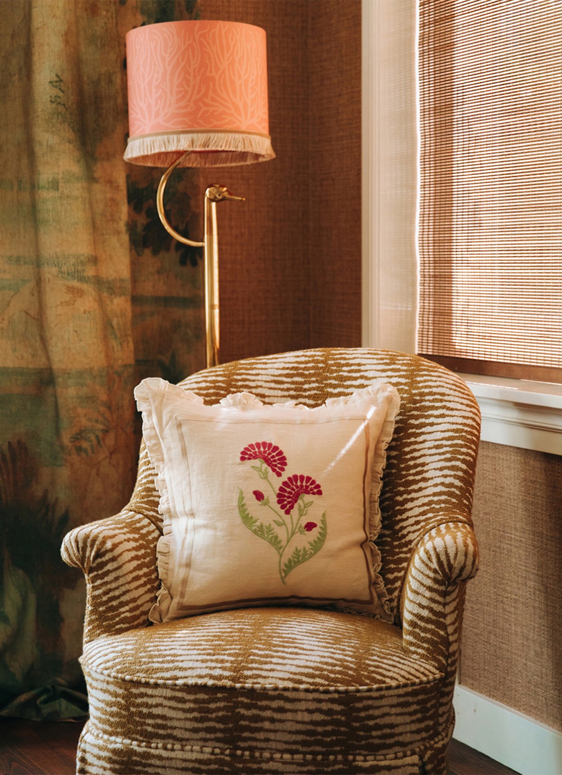 Palais Carry sierkussen 50 x 50 cm - voorkant 2 beige