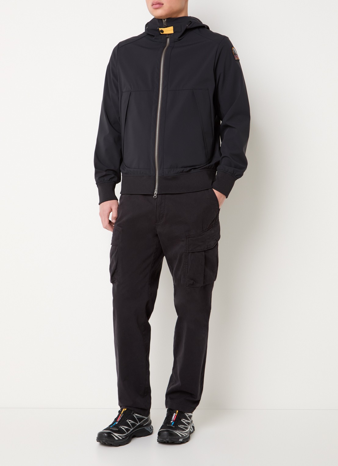 Parajumpers Abner softshell jack met ritszakken - voorkant 2 zwart