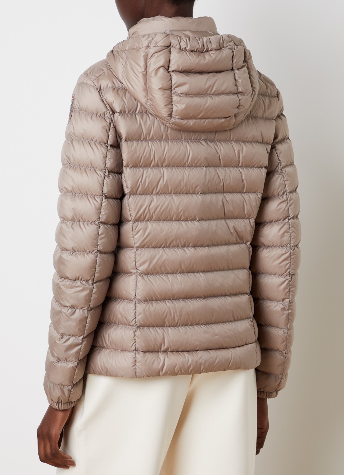 Parajumpers Genie puffer jack met donsvulling en ritszakken - achterkant 3 donkerbeige