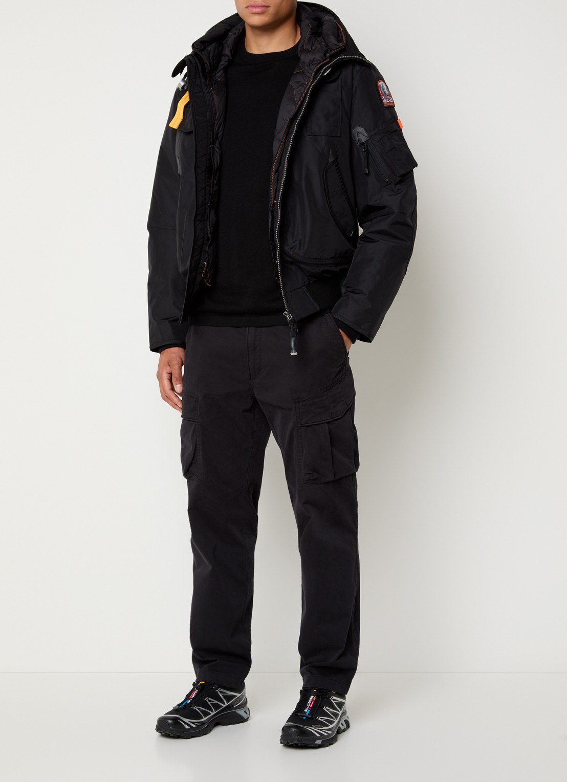 Parajumpers Gobi gewatteerd bomberjack met donsvulling en logoborduring - voorkant 3 zwart